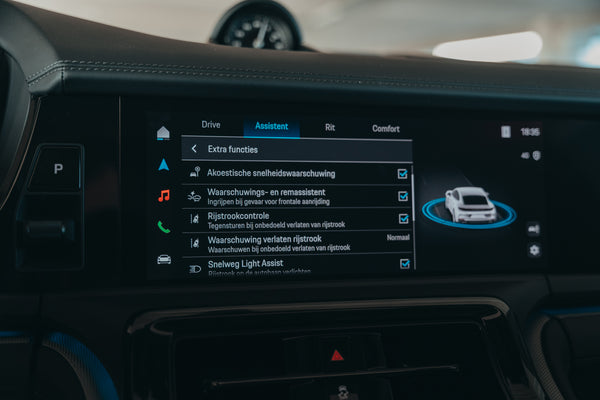 NEW Porsche Panamera 4E-hybrid