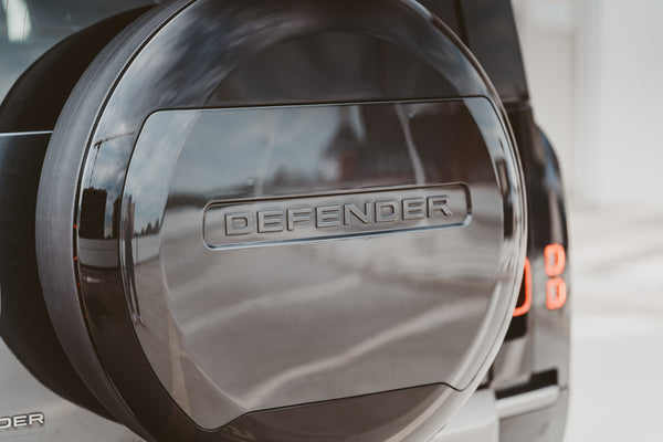 Land Rover Defender 130 D300 SE X-dynamic met 8 zitplaatsen!