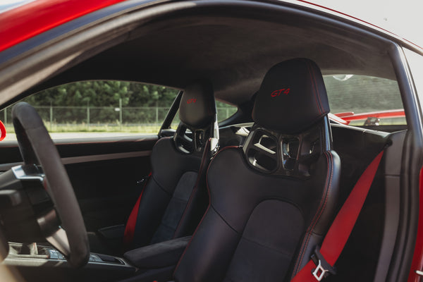 Porsche 981 Cayman GT4