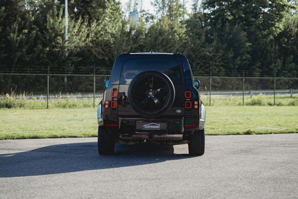 Land Rover Defender 110 D300