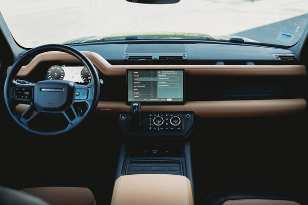 Land Rover Defender 110 D300