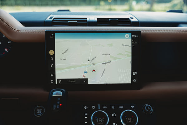 Land Rover Defender 110 D300