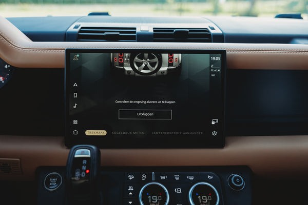 Land Rover Defender 110 D300