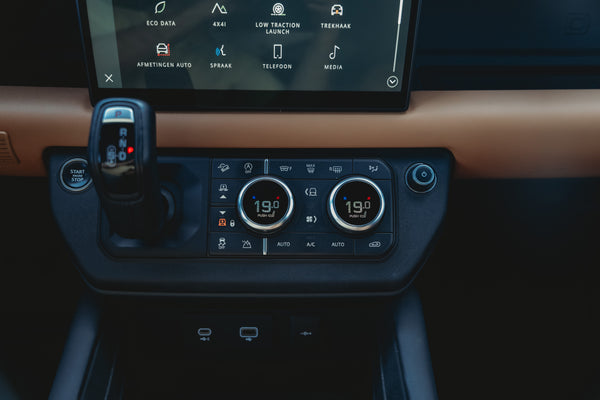 Land Rover Defender 110 D300