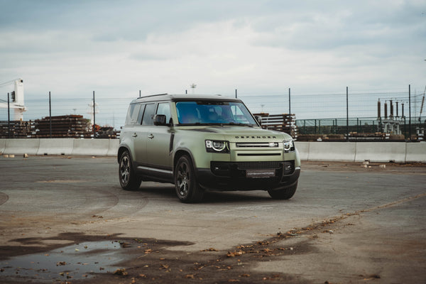 Land Rover Defender 110 D300 6PL