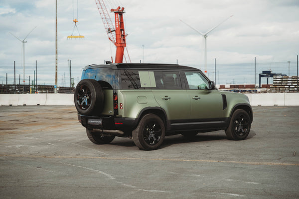 Land Rover Defender 110 D300 6PL