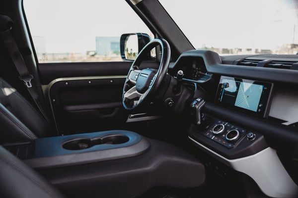 Land Rover Defender 110 D300 6PL