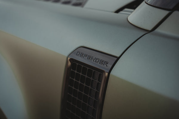 Land Rover Defender 110 D300 6PL