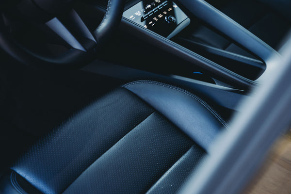 Porsche Macan Electric 100kw/h ICE grey metallic