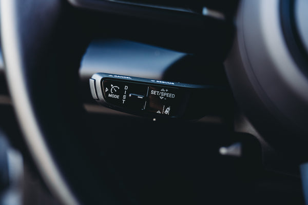 Porsche Macan Electric 100kw/h ICE grey metallic