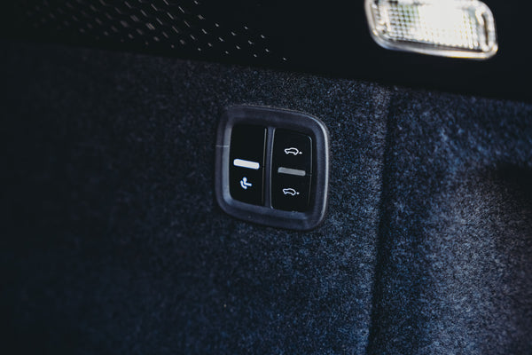 Porsche Macan Electric 100kw/h ICE grey metallic