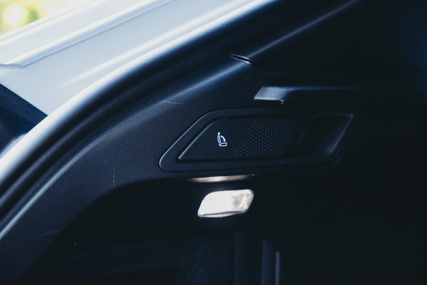 Porsche Macan Electric 100kw/h ICE grey metallic