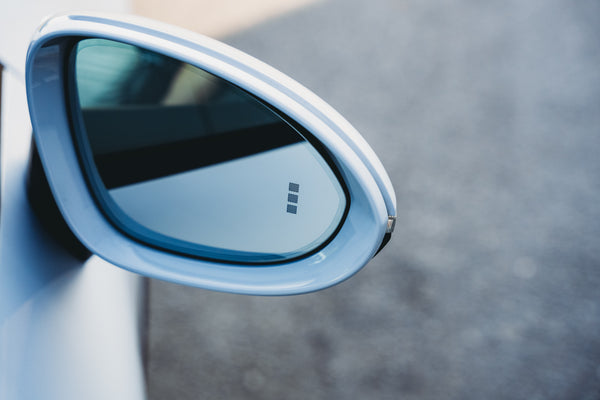 Porsche Macan Electric 100kw/h ICE grey metallic