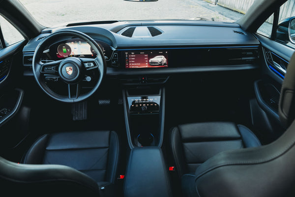 Porsche Macan 4 Electric 100kw/h 408pk