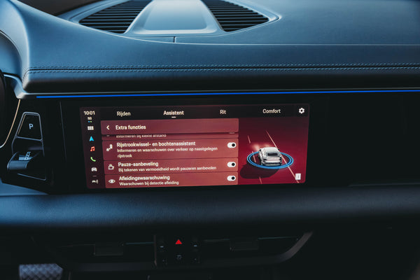 Porsche Macan 4 Electric 100kw/h 408pk