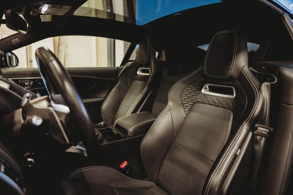 Jaguar F-Type P300 R-Dynamic