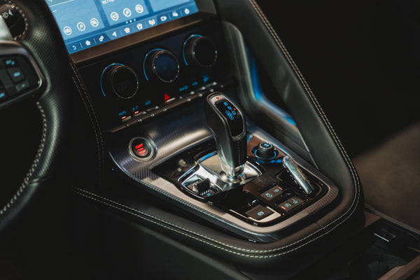 Jaguar F-Type P300 R-Dynamic