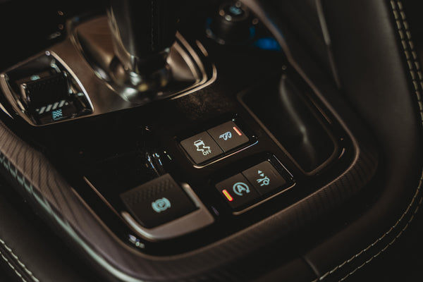 Jaguar F-Type P300 R-Dynamic