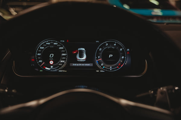 Jaguar F-Type P300 R-Dynamic