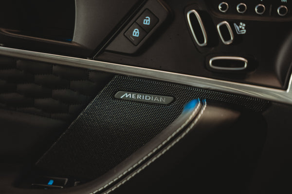 Jaguar F-Type P300 R-Dynamic