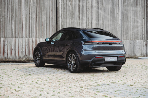 Porsche Macan 4 Electric 100kw/h 408pk