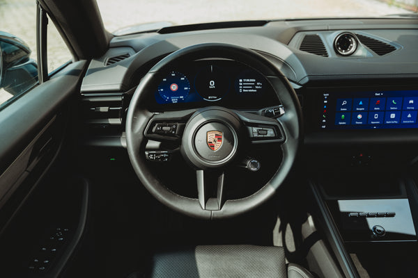 Porsche Macan 4 Electric 100kw/h 408pk