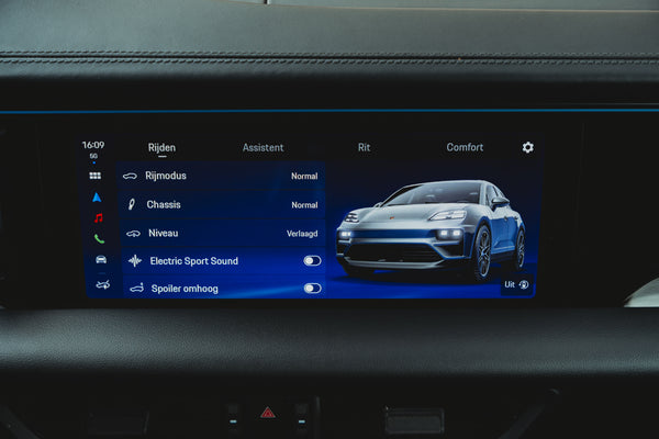 Porsche Macan 4 Electric 100kw/h 408pk