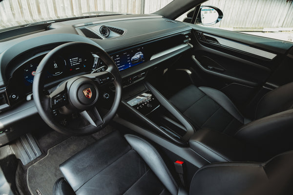 Porsche Macan 4 Electric 100kw/h 408pk