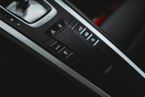 Porsche 718 Cayman PDK