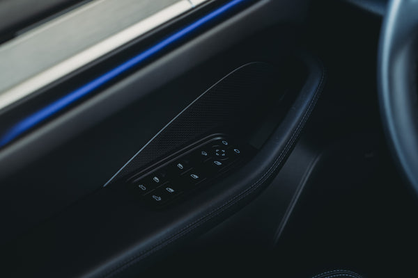 Porsche Macan 4 Electric 100kw/h Ice Grey