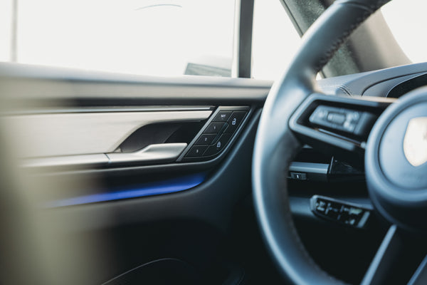 Porsche Macan 4 Electric 100kw/h Ice Grey
