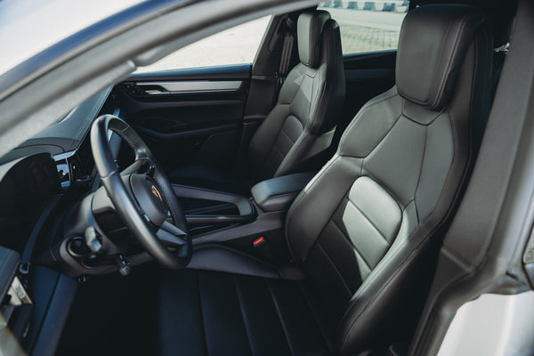 Porsche Macan 4 Electric 100kw/h Ice Grey