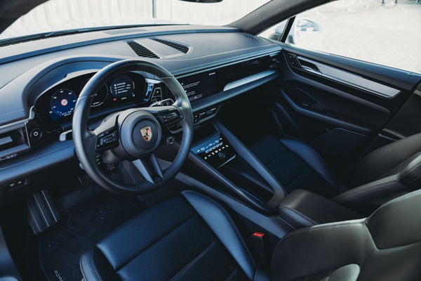Porsche Macan 4 Electric 100kw/h Ice Grey