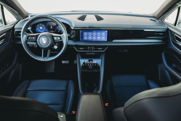 Porsche Macan 4 Electric 100kw/h Ice Grey