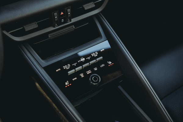 Porsche Macan 4 Electric 100kw/h Ice Grey