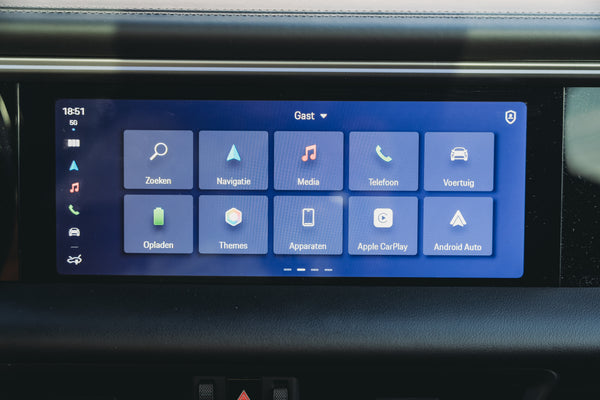Porsche Macan 4 Electric 100kw/h Ice Grey