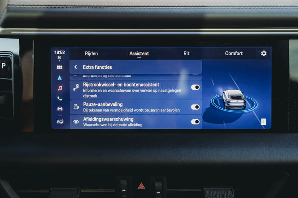 Porsche Macan 4 Electric 100kw/h Ice Grey