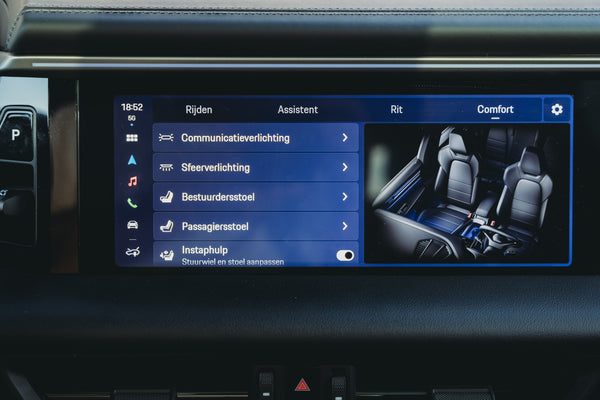 Porsche Macan 4 Electric 100kw/h Ice Grey