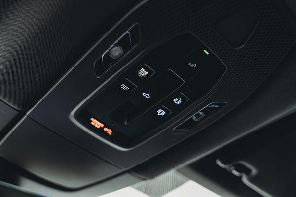 Porsche Macan 4 Electric 100kw/h Ice Grey