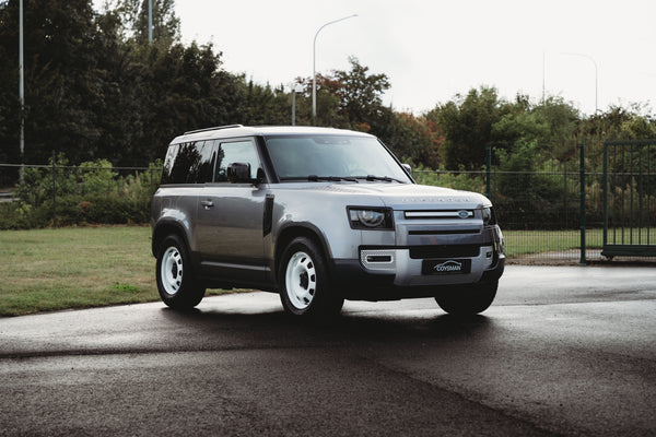 Land Rover Defender 90 D250 SE