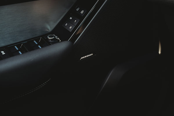 Range Rover Velar p400e SE plug in hybrid