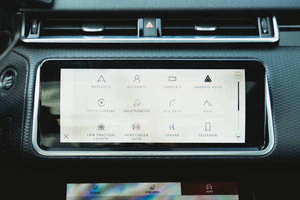 Range Rover Velar p400e SE plug in hybrid