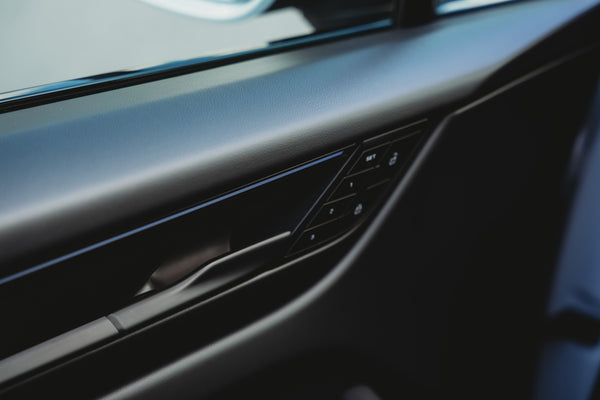 Porsche Macan 4S Electric 100kw/h ICE grey metallic
