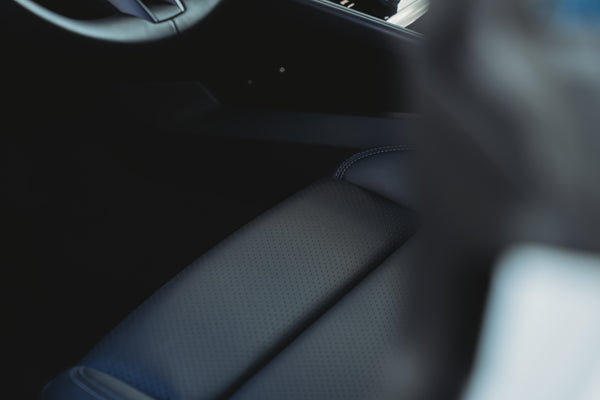 Porsche Macan 4S Electric 100kw/h ICE grey metallic