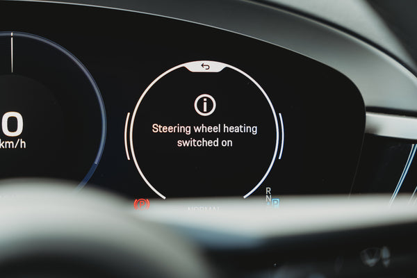 Porsche Macan 4S Electric 100kw/h ICE grey metallic