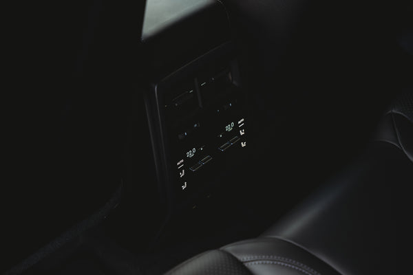 Porsche Macan 4S Electric 100kw/h ICE grey metallic