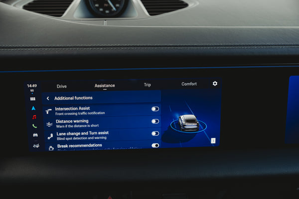 Porsche Macan 4S Electric 100kw/h ICE grey metallic