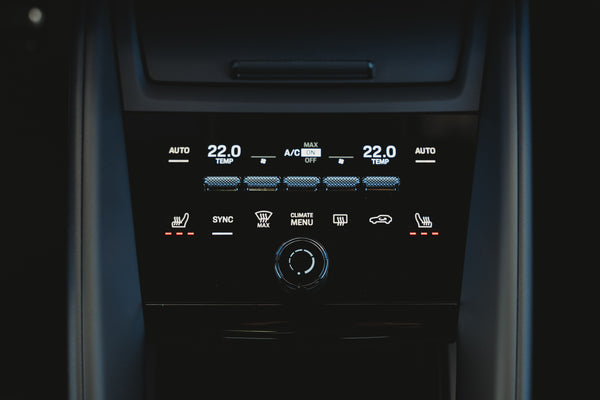 Porsche Macan 4S Electric 100kw/h ICE grey metallic