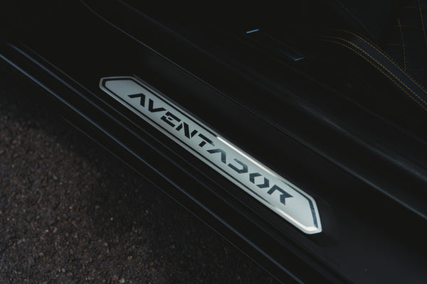 Lamborghini Aventador Roadster LP 700-4