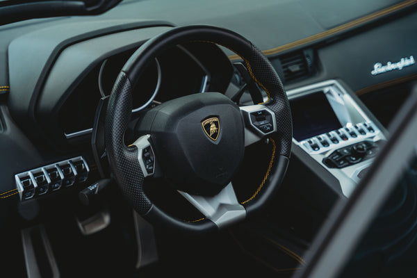 Lamborghini Aventador Roadster LP 700-4